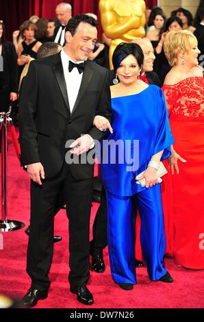 Los Angeles, CA, USA. 2nd Mar, 2014. Liza Minnelli at arrivals for The 86th Annual Academy Awards - Arrivals 1 - Oscars 2014, The Dolby Theatre at Hollywood and Highland Center, Los Angeles, CA March 2, 2014. Credit:  Gregorio Binuya/Everett Collection/Alamy Live News Stock Photo