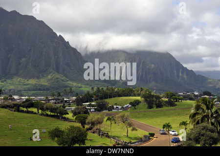 Ko'olau Mountain Range viewed from the Hawaii State Veterans Cemetery, Kaneohe, Oahu, Hawaii, USA Stock Photo