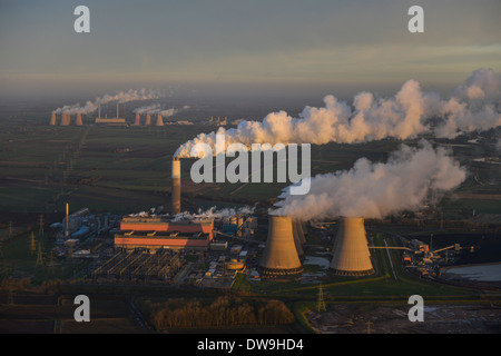 Aerial Photograph of Nottinghamshire, showing Cottam Power Station with West Burton Power Station in the Background Stock Photo