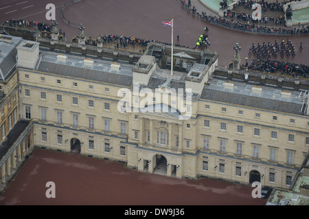 Aerial Photograph showing crowds in front of Buckingham Palace, London, United Kingdom Stock Photo
