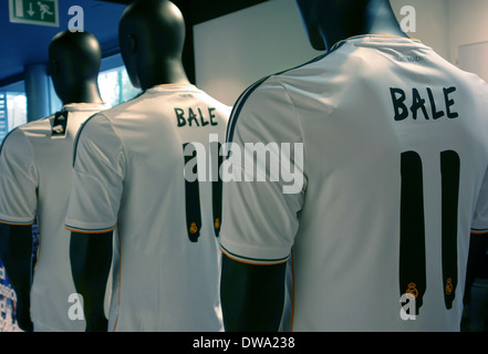 Gareth Bale shirts in Real Madrid official shop in Bernabeu Stadium ...