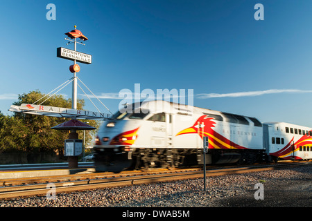 Rail Runner (commuter train) arriving at Bernalillo Station (near Albuquerque), New Mexico USA Stock Photo