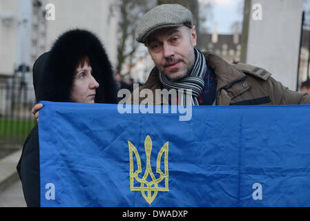 London England, 4th March 2014: Ukraine flag opposite Downing Street in London. Photo by See Li/Alamy Live News Stock Photo