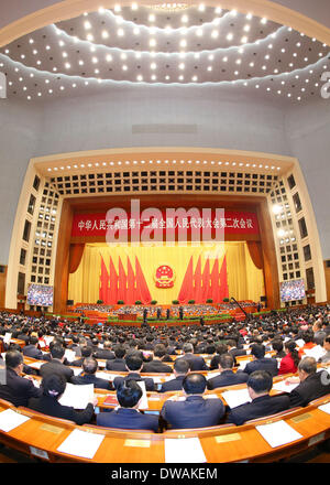 Beijing, China. 5th Mar, 2014. Chinese President Xi Jinping (L) meets ...