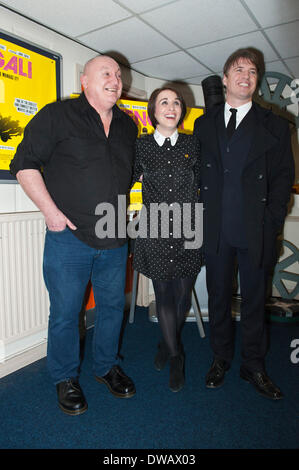 Brynmawr, Baenau Gwent, Wales, UK. 4th March 2014. Paul Dixon (Dixie) old friend of Jonny and previous manager of Jonny’s Band around year 2000 joins the photo call.  Merthyr Tydfil’s very own Jonny Owen premieres his latest film SVENGALI, co-starring Vicky McClure, which was shot on location in the Welsh mining valleys. The premiere is held at the oldest independent cinema in Wales – The Market Hall Cinema in Brynmawr. Credit:  Graham M. Lawrence/Alamy Live News. Stock Photo