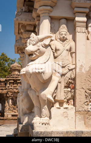 Southern India , Tamil Nadu , Kanchipuram , 6 6th century Kanchi Sri Kailasanthar Hindu Shiva Temple tower shikara bas relief Stock Photo