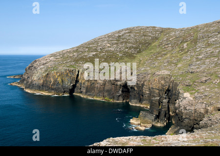 Doirlinn Head, on the western slopes of Ben Tangaval, Isle of Barra, Western Isles, Scotland, UK Stock Photo