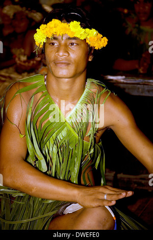 A Gilbertese dance group performs a Tamure dance at PT-109 Bar & Restaurant, Gizo, Ghizo Island, Solomon Islands Stock Photo