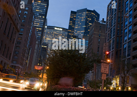 MetLife Building in Lower Midtown . 200 Park Avenue. The first project , consisting of a 50-storey tower alumnio facades Stock Photo