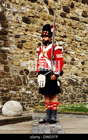 42nd Royal Highland Regiment, 1815, corporal, British soldier soldiers historical re-enactment, as deployed at Battle of Waterloo and Napoleonic Wars, Scottish regiment kilt Stock Photo