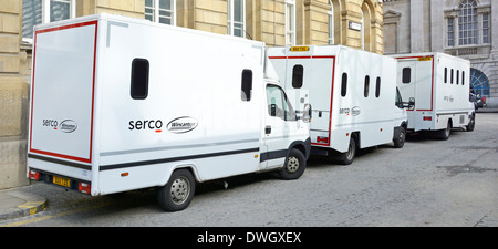 Three joint venture Serco Wincanton prisoner transport vans parked outside rear courthouse entrance to City of London Magistrates Court Stock Photo