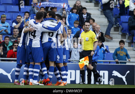 Barcelona, Spain. 9th Mar, 2014. RCD Espanyol celebration in the match between RCD Espanyol and Elche, for the Week 27 of the Spanish League match at the Cornella-El Prat stadium on March 9, 2014. Photo: Joan Valls/Urbanandsport/Nurphoto. Credit:  Joan Valls/NurPhoto/ZUMAPRESS.com/Alamy Live News Stock Photo