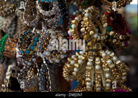 Colaba Causeway Mumbai is a wonderland of trinkets and inexpensive ...