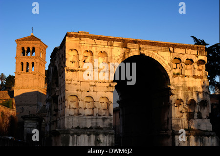 Italy, Rome, Forum Boarium, arch of Janus and church of San Giorgio in Velabro Stock Photo