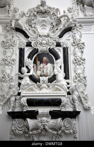 Altar in the Wurzburg Cathedral. Roman Catholic cathedral in Wurzburg, Bavaria, Germany, dedicated to Saint Kilian Stock Photo