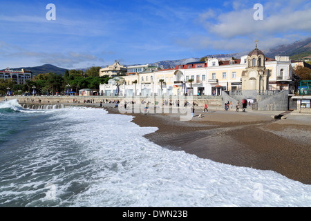 People at the beach in Yalta, Ukraine Stock Photo: 67740597 - Alamy