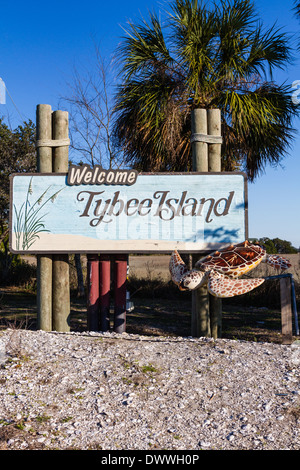 Welcome to Tybee Island sign on Tybee Island in Georgia Stock Photo - Alamy