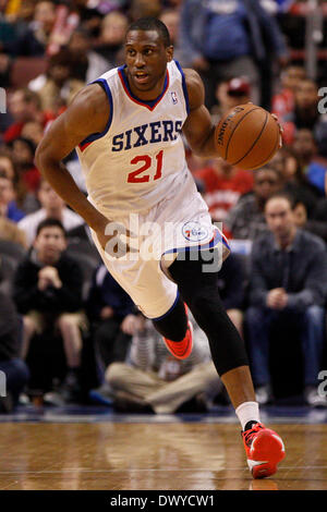 Philadelphia, Pennsylvania, USA . 14th Mar, 2014. March 14, 2014: Philadelphia 76ers forward Thaddeus Young (21) drives up the court with the ball during the NBA game between the Indiana Pacers and the Philadelphia 76ers at the Wells Fargo Center in Philadelphia, Pennsylvania. The Kings won 115-98. Christopher Szagola/Cal Sport Media Credit:  Cal Sport Media/Alamy Live News Stock Photo