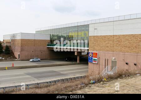 Des Plaines, Illinois, USA. 15th March 2014. The Des Plaines Oasis ...