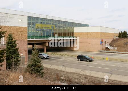 Des Plaines, Illinois, USA. 15th March 2014. The Des Plaines Oasis ...