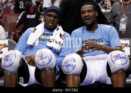 Philadelphia, Pennsylvania, USA. 16th Mar, 2014. March 15, 2014: Memphis Grizzlies forward Zach Randolph (50) looks on from the bench with guard Tony Allen (9) with 76ers Ice Bags on their knees during the NBA game between the Memphis Grizzlies and the Philadelphia 76ers at the Wells Fargo Center in Philadelphia, Pennsylvania. The Memphis Grizzlies won 103-77. Christopher Szagola/Cal Sport Media/Alamy Live News Stock Photo