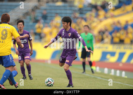 Kyoto, Japan. © Aflo Co. Ltd. 16th Mar, 2014. Kazushi Mitsuhira (Sanga) Football/Soccer : 2014 J.League Division 2 match between Kyoto Sanga F.C. 0-0 Tochigi SC at Nishikyogoku Stadium in Kyoto, Japan. Credit:  Aflo Co. Ltd ./Alamy Live News Stock Photo