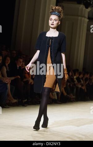 Kiev, Ukraine. 14th Mar, 2014. Victoria Gres presnts her F/W 2014-2015 collection, during 34th Ukrainian Fashion Week, in Kiev, Ukraine, on March 14, 2014. © Sergii Kharchenko/NurPhoto/ZUMAPRESS.com/Alamy Live News Stock Photo