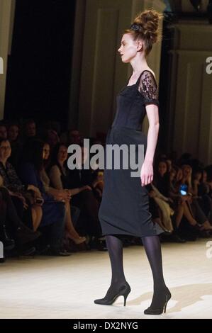 Kiev, Ukraine. 14th Mar, 2014. Victoria Gres presnts her F/W 2014-2015 collection, during 34th Ukrainian Fashion Week, in Kiev, Ukraine, on March 14, 2014. © Sergii Kharchenko/NurPhoto/ZUMAPRESS.com/Alamy Live News Stock Photo