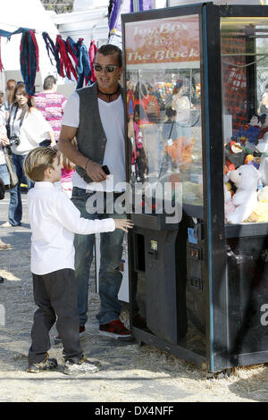 Zuma Rossdale and Gavin Rossdale At Shawn's pumpkin patch, Culver City