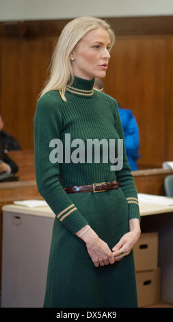Manhattan, New York, USA. 18 March 2014. Former ''Project Runway'' contestant MORGAN QUINN appears in Manhattan Criminal Court Tuesday, March 18, 2014. Quinn is charged with lying to police about being robbed. Credit:  Bryan Smith/ZUMAPRESS.com/Alamy Live News Stock Photo