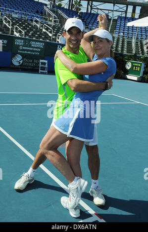 Helio Castroneves, Chris Evert 23rd Annual Chris Evert/Raymond James Pro-Celebrity Tennis Classic at Delray Beach Tennis Center Delray Beach, Florida - 28.10.12 Featuring: Helio Castroneves, Chris Evert Where: FL, United States When: 28 Oct 2012 Stock Photo