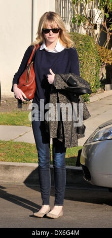 Emma Stone Leaves a medical building in Los Angeles on March 4