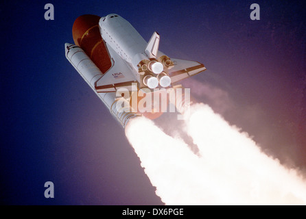 Space Shuttle Atlantis takes flight on the STS-27 mission in December 2, 1988. Stock Photo