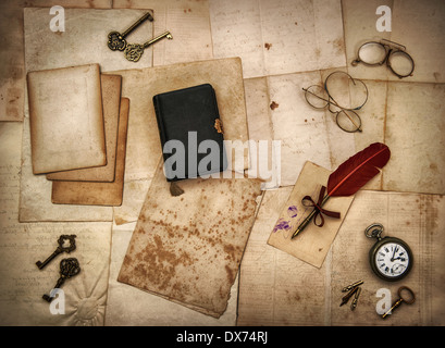 Vintage Things Nostalgic Scrap Booking Background Stock Photo - Download  Image Now - French Culture, Postcard, Antique - iStock