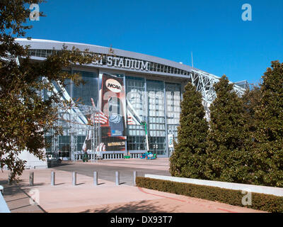 Arlington, TX, USA . 20th Mar, 2014. Spring 2014 is going to be full of events in north Texas. All the hotels are already booked for the first weekend in April, when the NCAA Final Four basketball tournament takes place in Arlington. Credit:  J. G. Domke/Alamy Live News Stock Photo