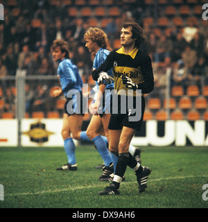 football, Bundesliga, 1979/1980, Ruhr Stadium, VfL Bochum versus MSV Duisburg 3:0, scene of the match, keeper Gerhard Heinze (MSV) Stock Photo