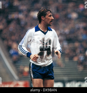 football, Bundesliga, 1979/1980, Parkstadion, FC Schalke 04 versus 1. FC Kaiserslautern 2:1, scene of the match, Bernd Thiele (S04) Stock Photo