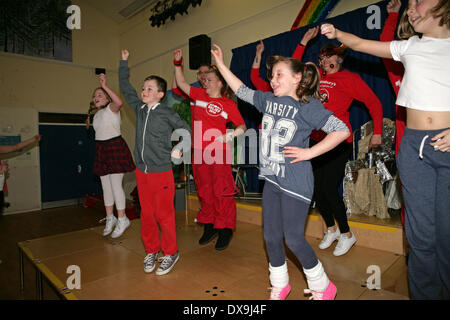 West Wickham,UK. 21st Mar, 2014. West Wickham Sainsbury's Staff and local school kids raise funds for Sport Relief by taking part in a Zumbatomic class run by Stephaneez School of Dance Credit:  Keith Larby/Alamy live News Stock Photo