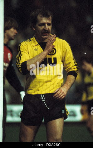 football, Bundesliga, 1982/1983, Stadium am Boekelberg, Borussia Moenchengladbach versus Borussia Dortmund 2:3, scene of the match, Lothar Huber (BVB) Stock Photo