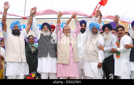 Amritsar, India. 21st Mar, 2014. Amritsar BJP's candidate from Amritsar Lok Sabha seat Arun Jaitley and Punjab Chief Minister Parkash Singh Badal with other leaders during an election rally at Attari near Amritsar on Friday. Photo by Raman Gill/Pacific Press/Alamy Live News  Stock Photo