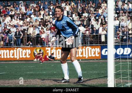 football, Bundesliga, 1983/1984, Ulrich Haberland Stadium, Bayer 04 Leverkusen versus SV Werder Bremen 0:0, scene of the match, keeper Dieter Burdenski (Werder) Stock Photo