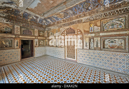 interior shot of Itmad-Ud-Daulah's Tomb or Etimad-ud-Daulah also called Baby Taj, Agra, wall paintings, Uttar Pradesh, India Stock Photo