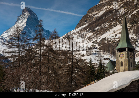 Winter view of the mountain village of Zermatt, Wallis or Valais, Switzerland with Matterhorn behind Stock Photo