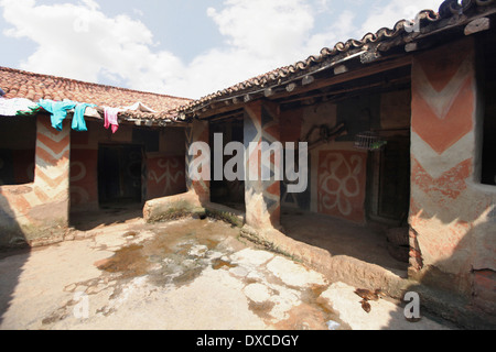 Sohrai paintings on mud wall houses painted by Kurmi caste artists. Bhilwara village, district Hazaribaug, Jharkhand, India Stock Photo