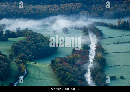 Autumn colours and mist in the Dee Valley (Dyffryn Dyfrdwy) near Llangollen, Denbighshire, Wales Stock Photo