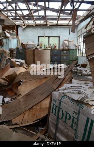 Destroyed buildings after the super typhoon Haiyan on the island leyte,10.03.2014.   Typhoon Haiyan tore through the eastern and central Philippines beginning 08 November 2013 flattening homes toppling power lines and knocking out communications. Photo: Frank May Stock Photo