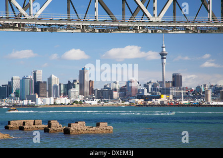 Auckland Harbour Bridge and city skyline, Auckland, North Island, New Zealand Stock Photo