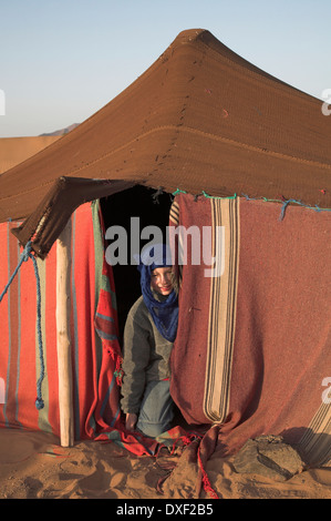 Desert nomad tent Sahara, Zagora, Morocco, north Africa Stock Photo - Alamy