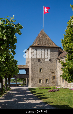 Rolle Castle on the north shore of Lake Geneva in the canton of Vaud in Switzerland Stock Photo