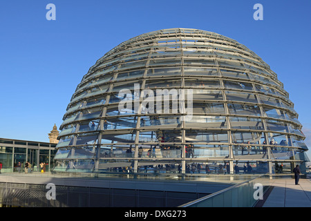 Reichstagskuppel Parliament Dome and terrace Regierungsviertel Administrative Quarter architect Sir Norman Foster Berlin Stock Photo